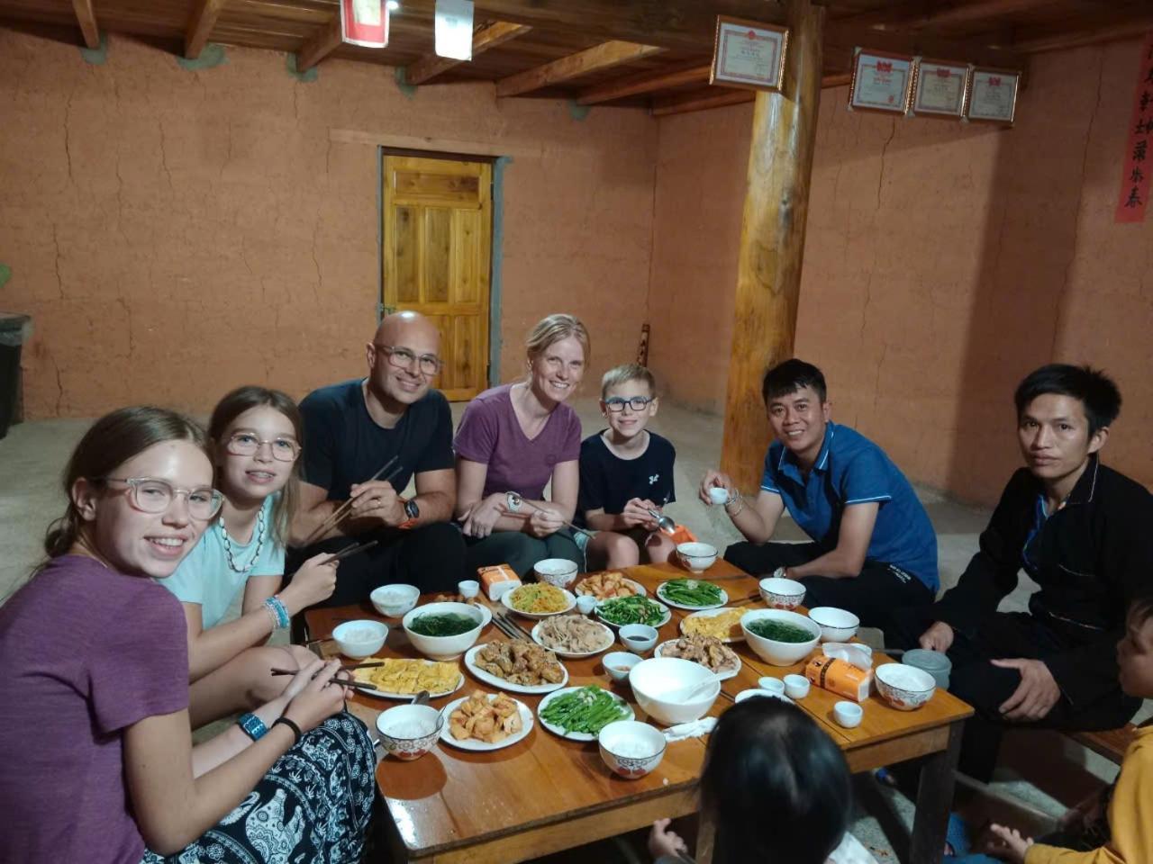 Hoang Nam Homestay Quan Ba Buitenkant foto
